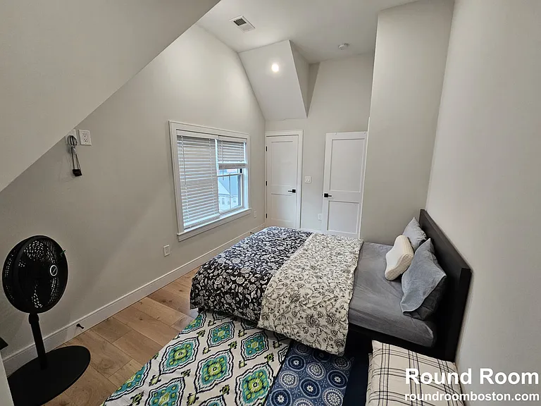 9 Everett St #6 — Photo 7