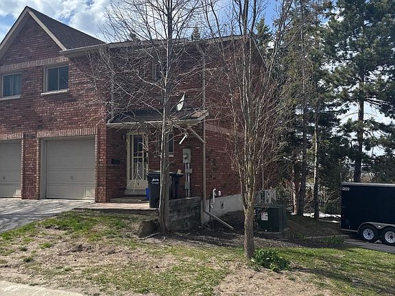 2nd image of 9 Quail Cres Unit 2