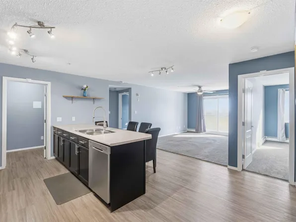 592 Hooke Rd NW #219, Edmonton, AB T5A 5H2