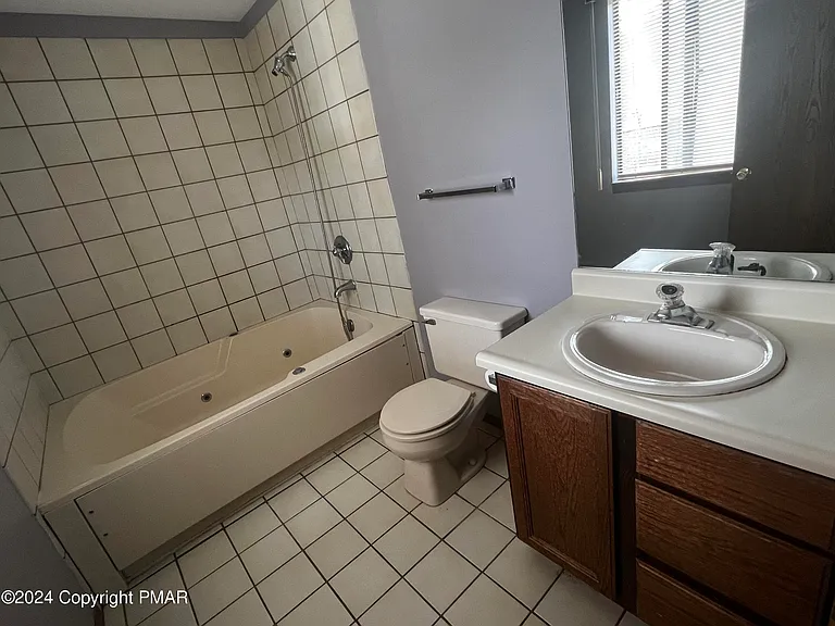 509 Wales Ct — Photo 10