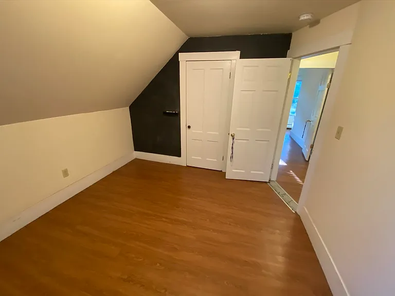 35 Winchester Ct — Photo 13