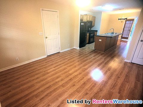 2nd image of 5031 Santana St