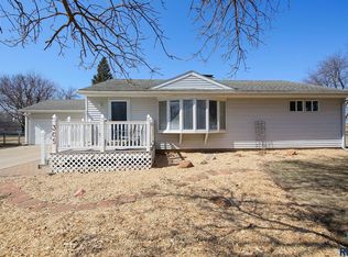 305 S 4th Ave, Brandon, SD 57005