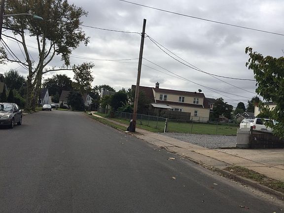 5th image of 386 Lynwood Ave