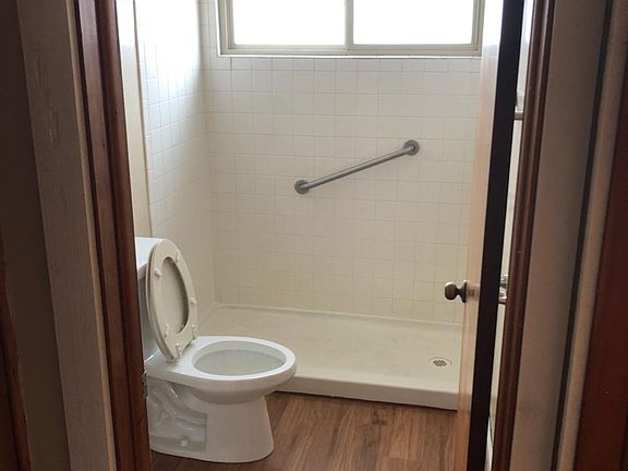 2nd image of 708 Custer Dr