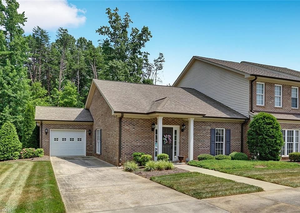 1st image of 2215 Saint James Dr