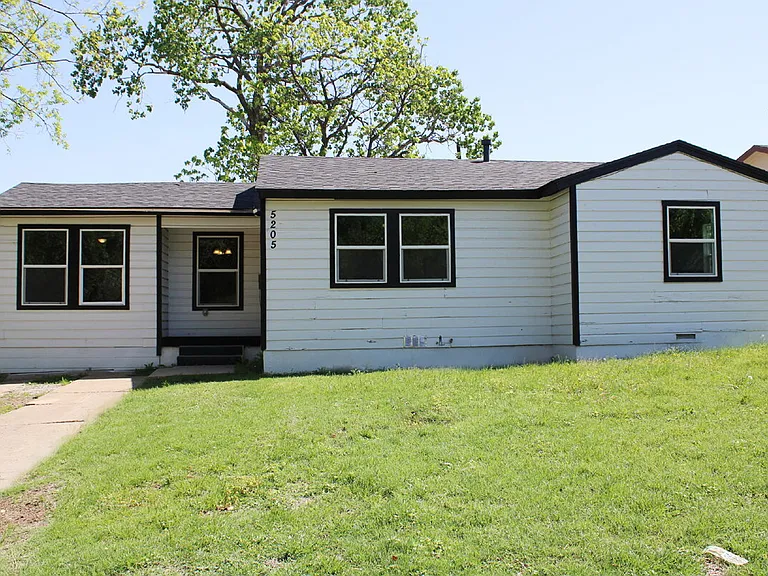 5205 Gordon Ave — Photo 1