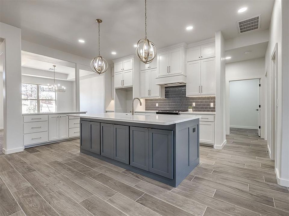 1st image of 10924 Sandstone Ridge Way
