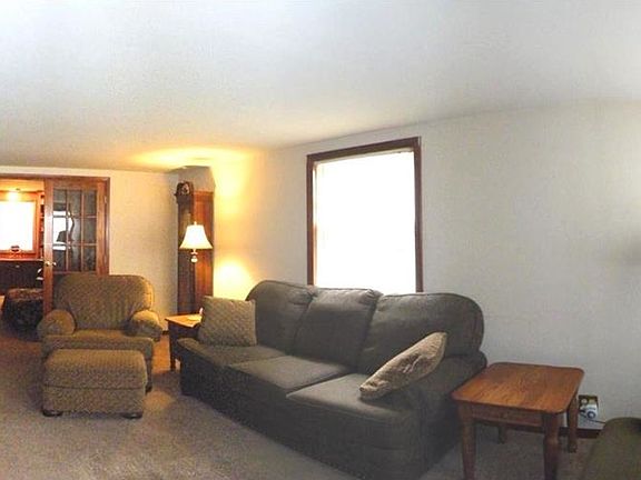 4th image of 8663 E County Road 300 S