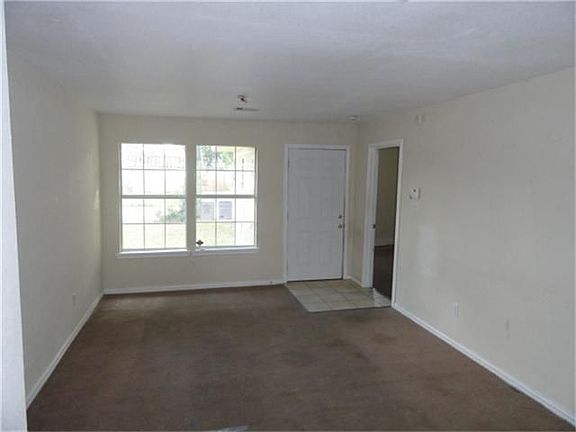 2nd image of 5815 Southford St