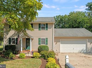 8177 Frytown Rd, Warrenton, VA 20187