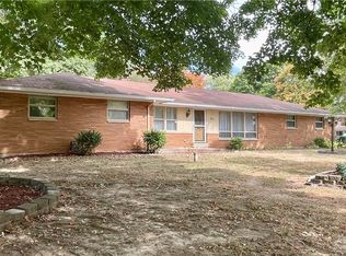 3911 Rexford Rd, Beavercreek, OH 45430