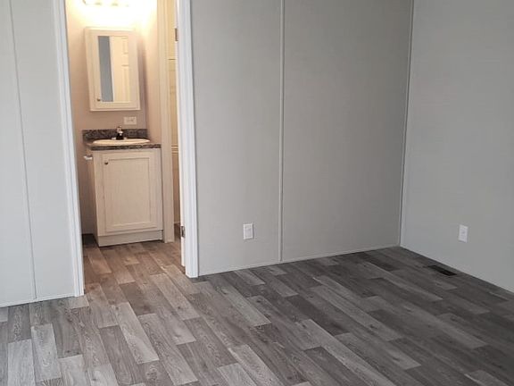 5th image of 38000 Le Chateau Blvd #276
