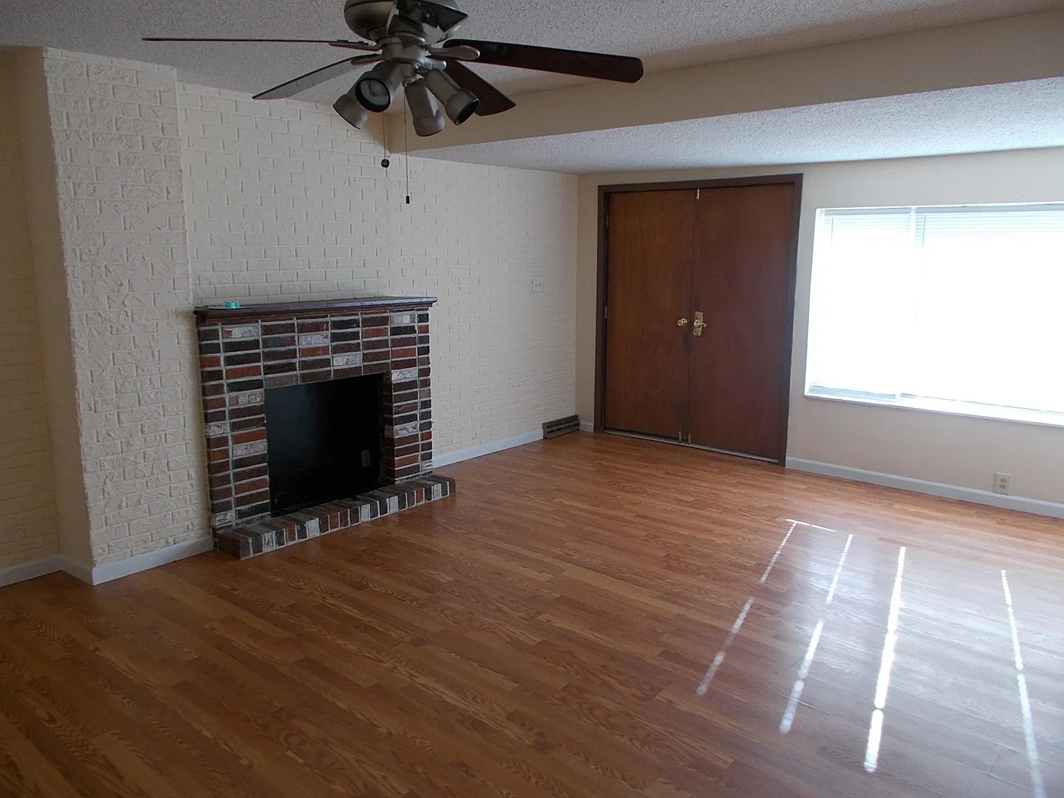2 bed, 1365 sqft, $1,400 — Photo 3