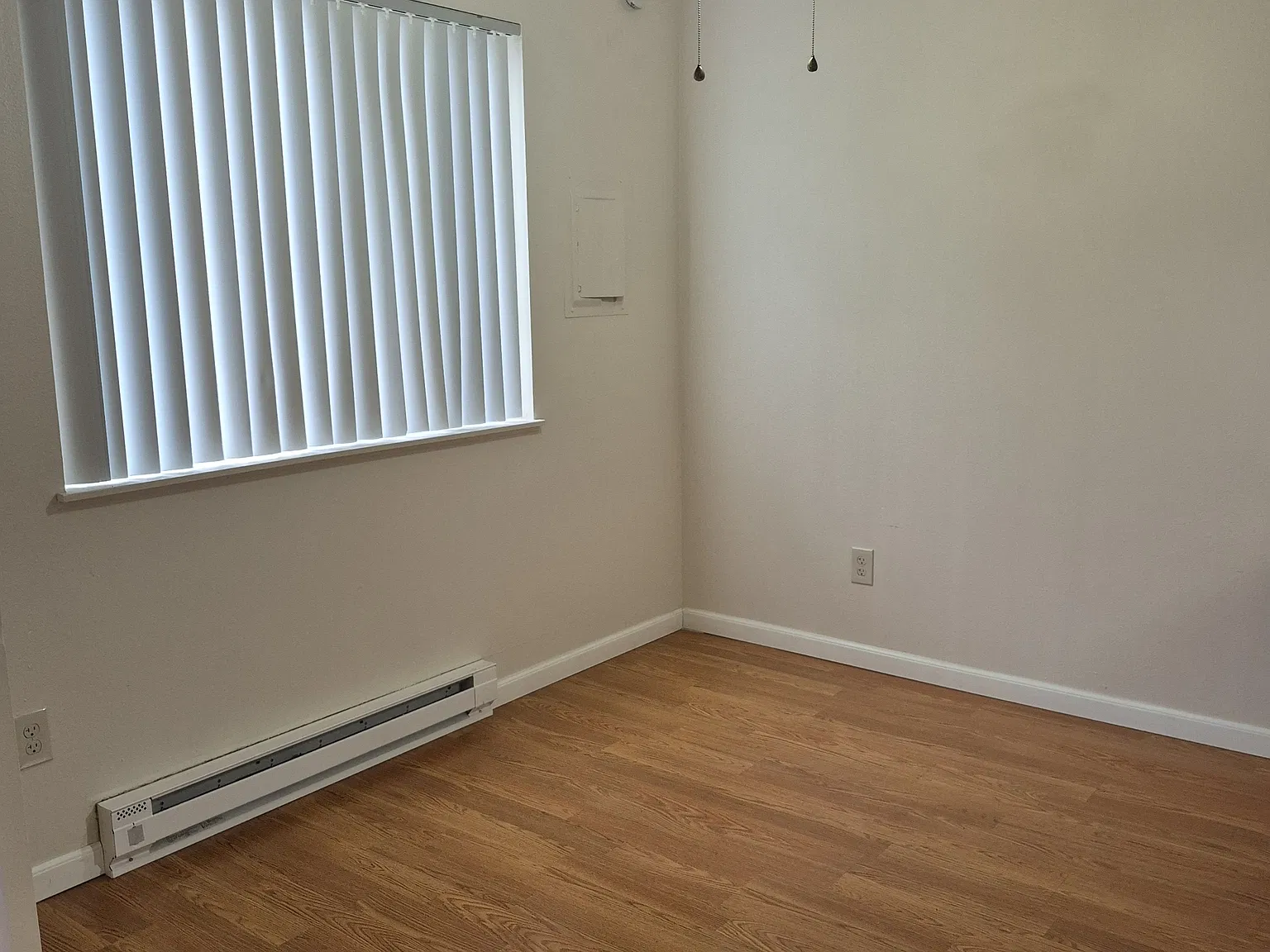 Brookside Apts - 2133 — Photo 2
