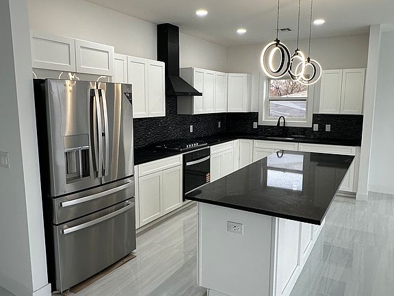 3rd image of 35 Columbus Ave #2