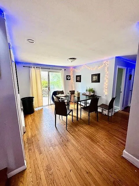 5 bed, 1954 sqft, $5,000 — Photo 4