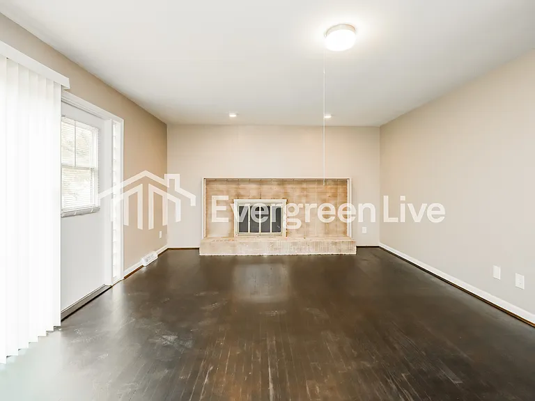 7973 Kirkland Dr — Photo 10