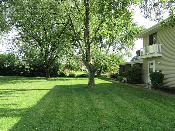 3rd image of 1423 Ellisville Ln
