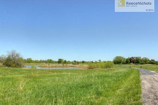 Forty acre Country Estate with 5 bedroom home, private lake and