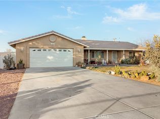 21246 Wren St, Apple Valley, CA 92308
