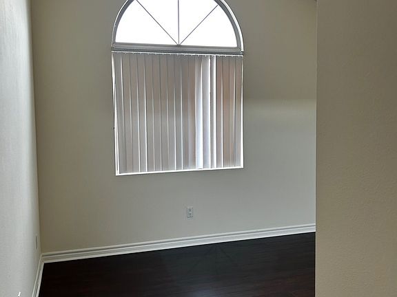 2nd image of 9201 Tobias Ave APT 4