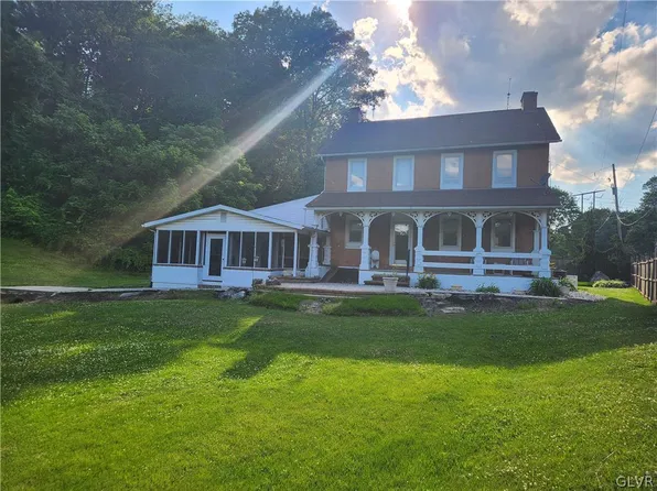 3891 Lehigh Dr, Northampton, PA 18067