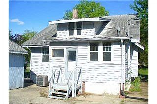 2nd image of 800 9th St