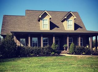 3461 Tobe Robertson Rd, Columbia, TN 38401