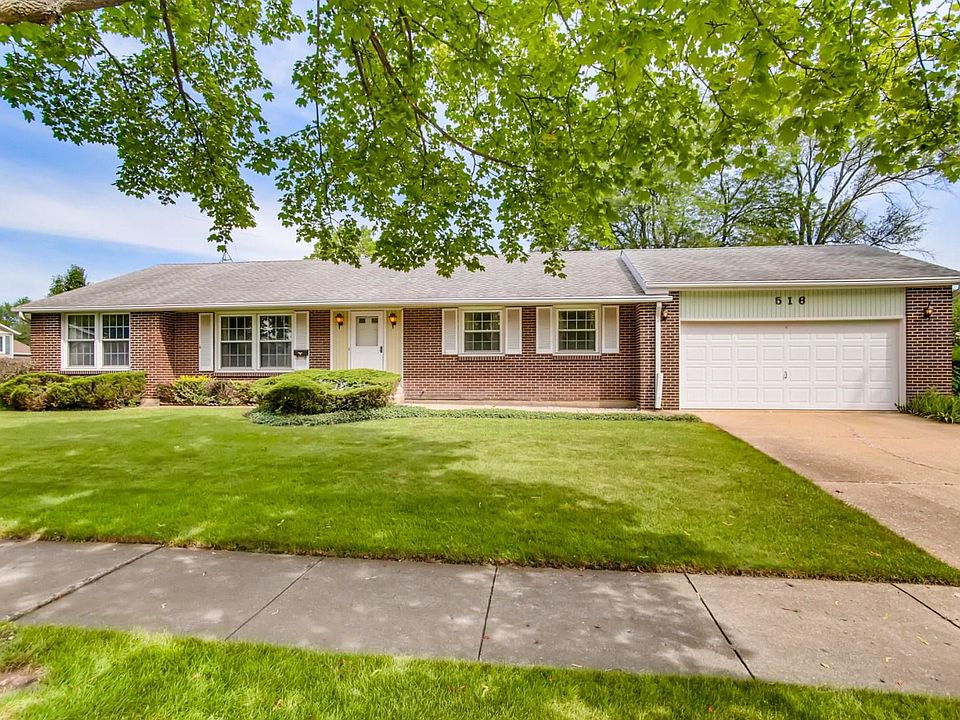 1st image of 516 W Braeside Dr