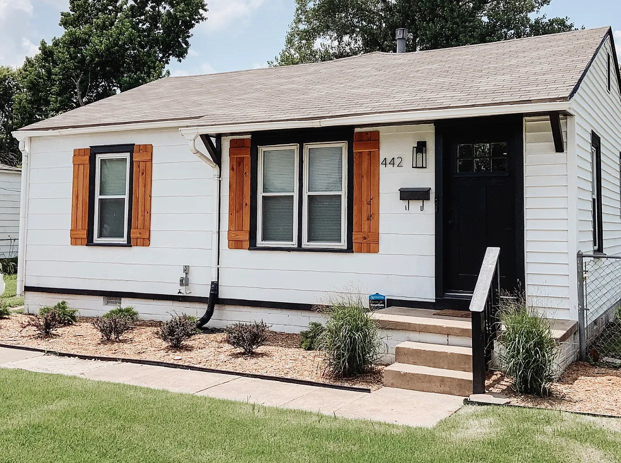4 bed, 1450 sqft, $750 — Photo 1