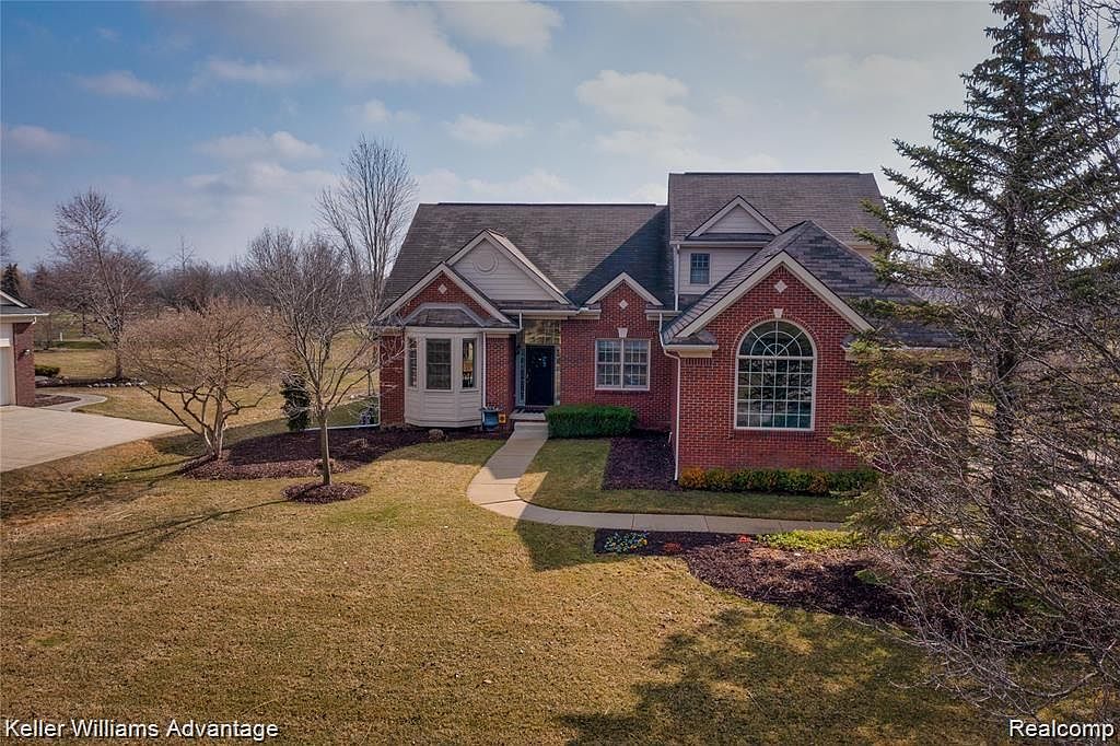 23350 Shinnecock Dr, South Lyon, MI 48178 Zillow