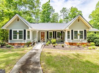 4 Brown Ridge Dr, Newnan, GA 30263