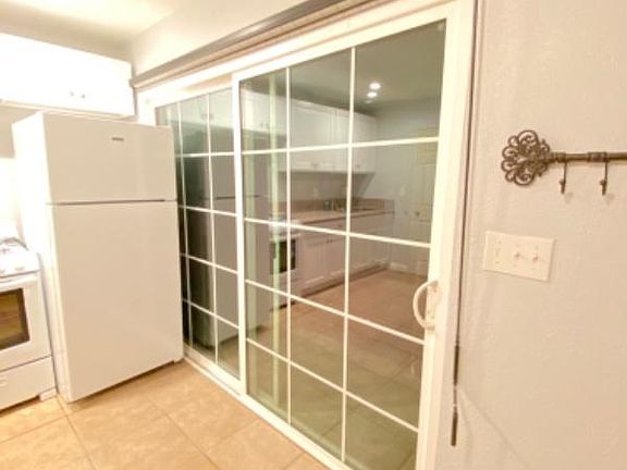5th image of 7917 Milton Ave