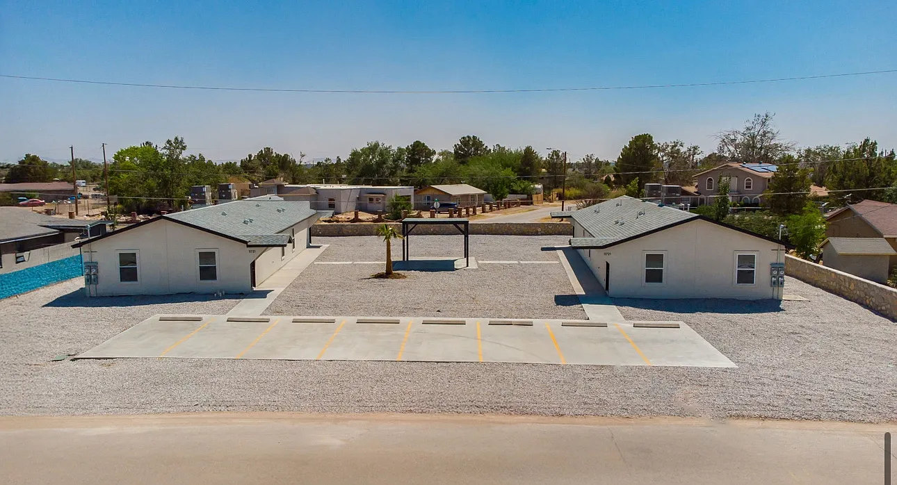11721 Valle Del Paseo Dr — Photo 1
