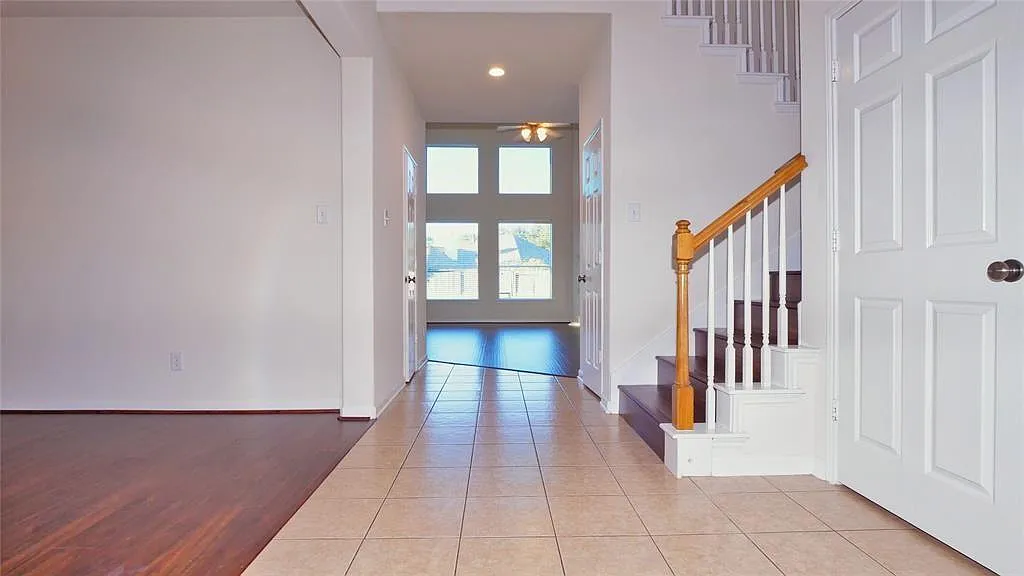 Building Photo - 11115 Lilac Manor Ct