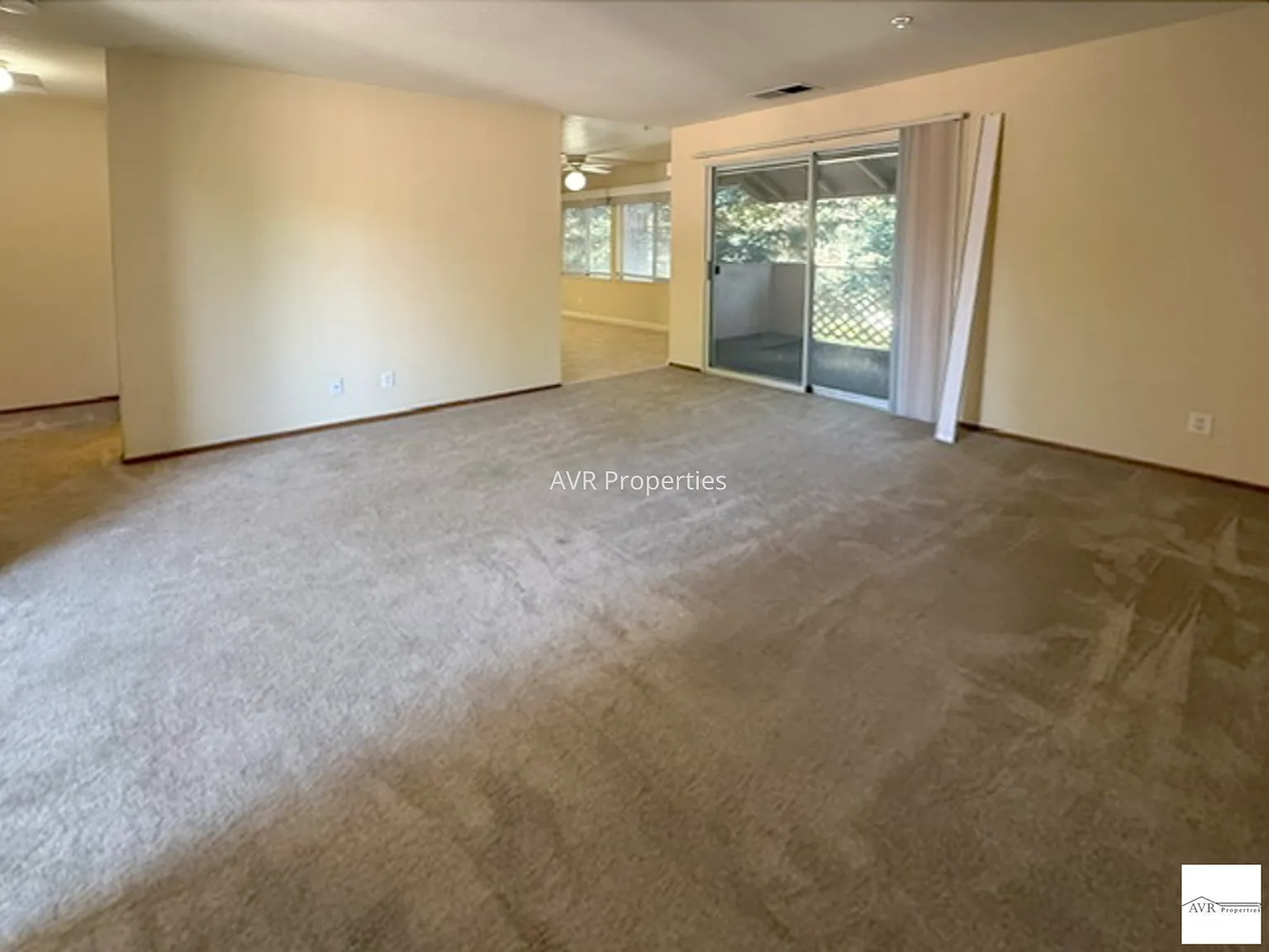 2 bed, 2.0 bath, 842 sqft, $2,550 — Photo 4