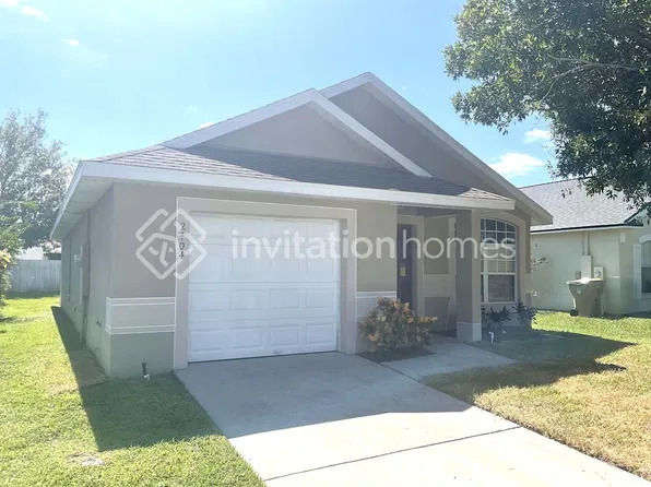 2404 Cedarfield Ln, Kissimmee, FL 34744