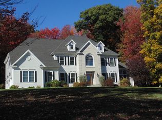 64 Warren Gln, Burlington, CT 06013