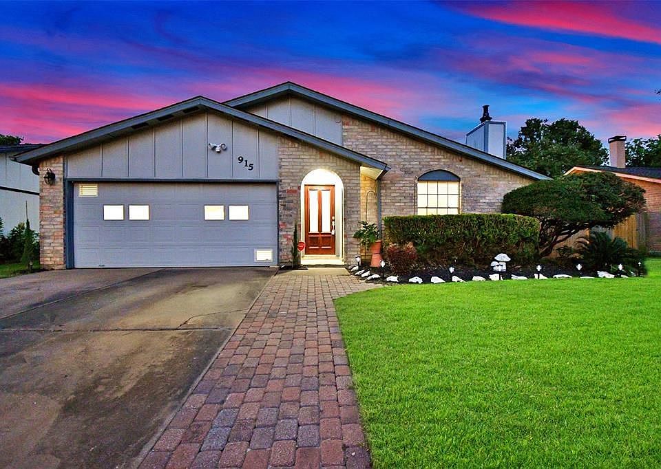 1st image of 915 Cascade Creek Dr