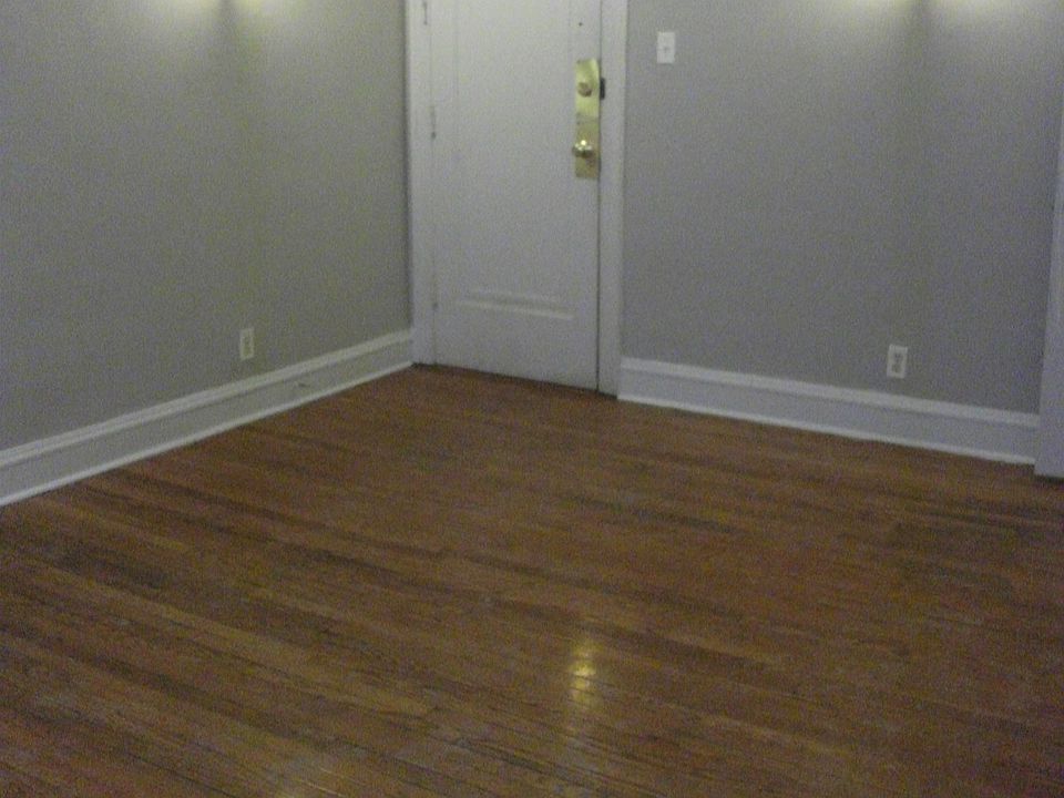 1st image of 5037 W Montrose Ave APT 305