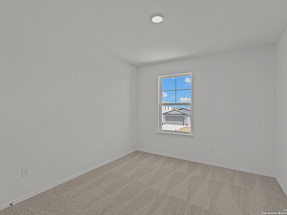 5th image of 4073 Lily Glade Lane