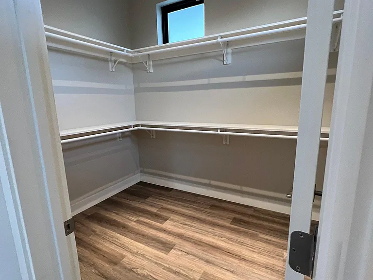 514 Mill St — Photo 13