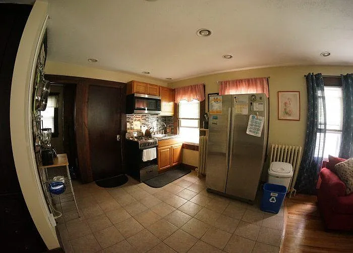 907 Genesee St — Photo 6