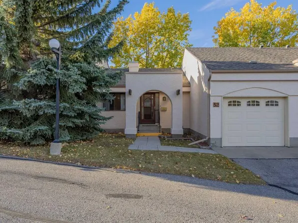 52 SE Sandarac Cir NW, Calgary, AB T3K 3G7