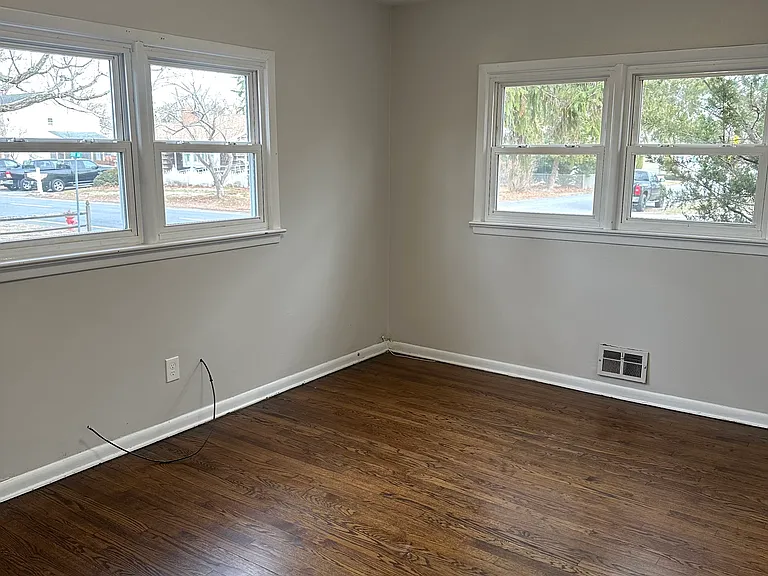 700 Surf Ave — Photo 15
