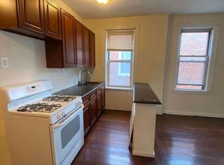 25-87 41st St #2B, Astoria, NY 11103