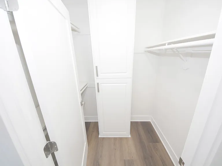 Shelby Expo Apts. — Photo 13