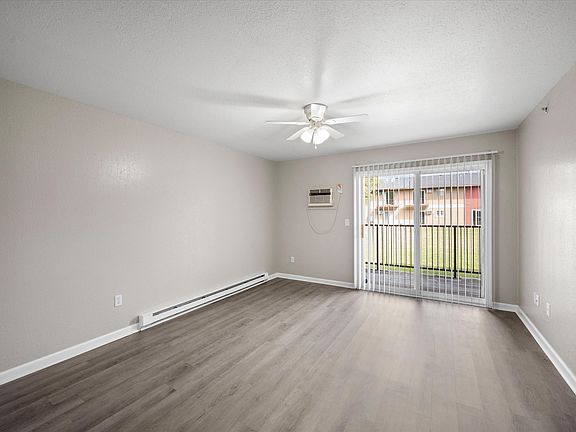 3rd image of 3414 Dorr St APT 133