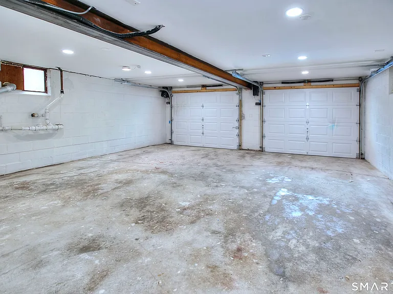 10 Woodcock Ln — Photo 37